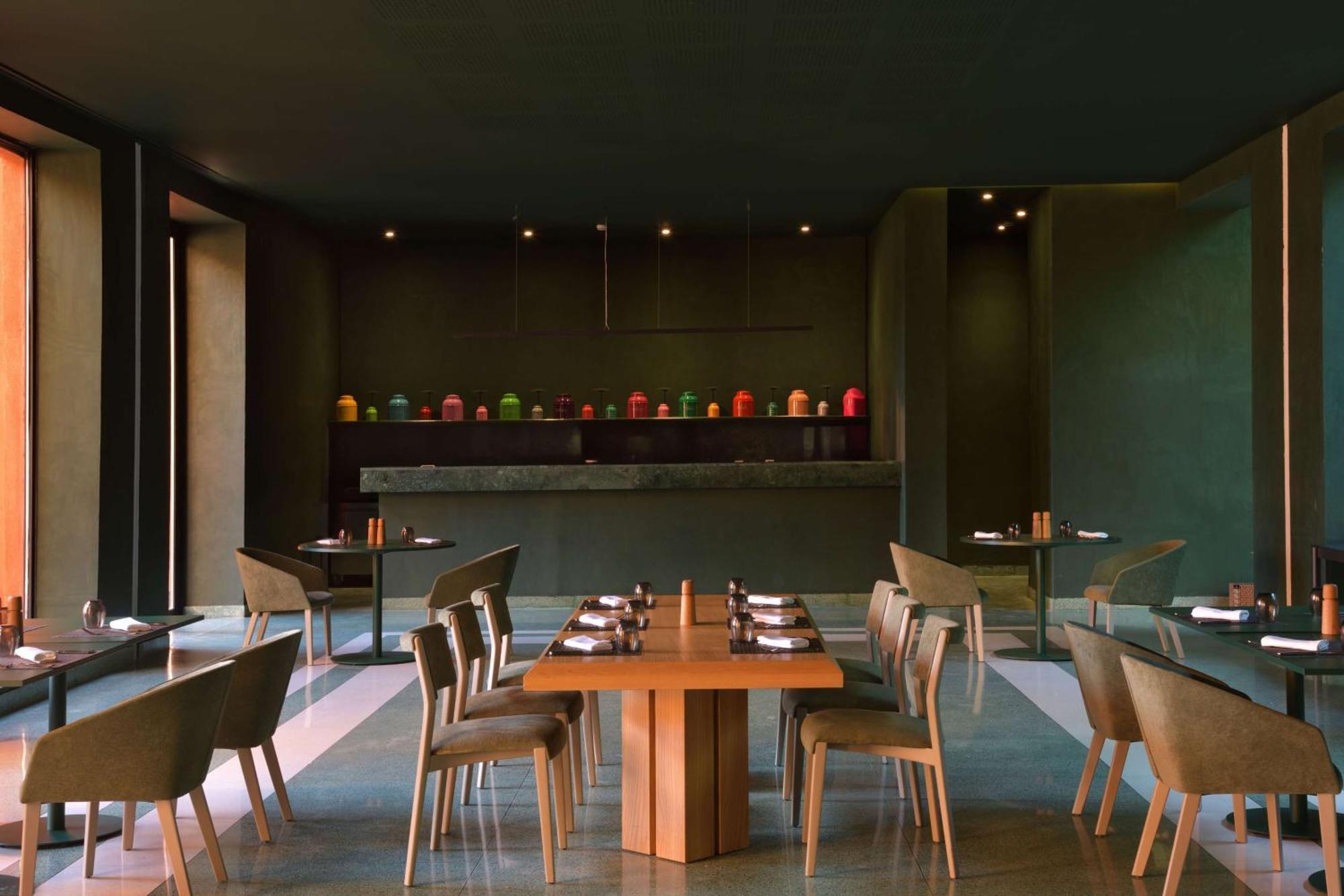 Doubletree By Hilton Ben Guerir Hotel & Residences Benguerir Esterno foto